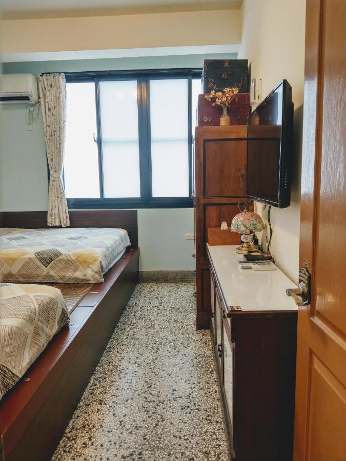 赤嵌厝child Come Home-依人數床位數計價開放房型 Tainan Exterior photo